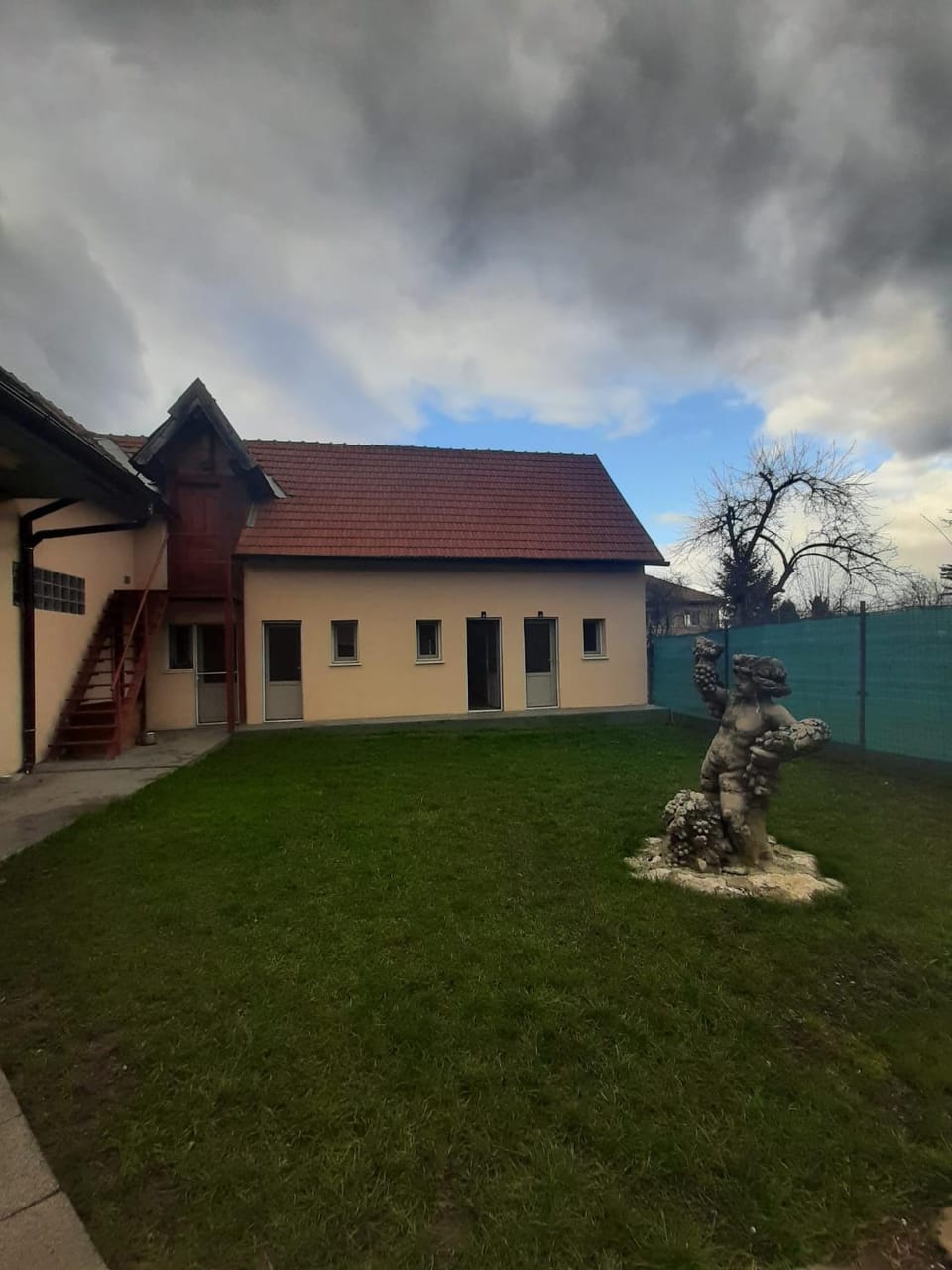 Property building, Garden