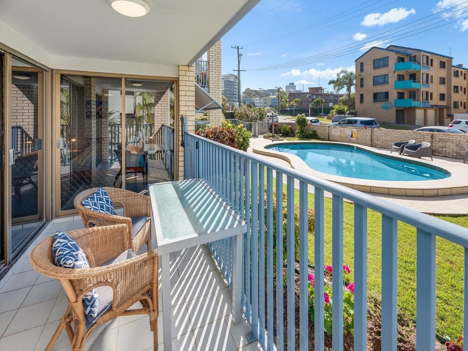 Levuka Unit 1 Kings Beach QLD House in Kings Beach