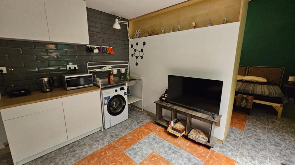 TV and multimedia, Kitchen or kitchenette, washing machine