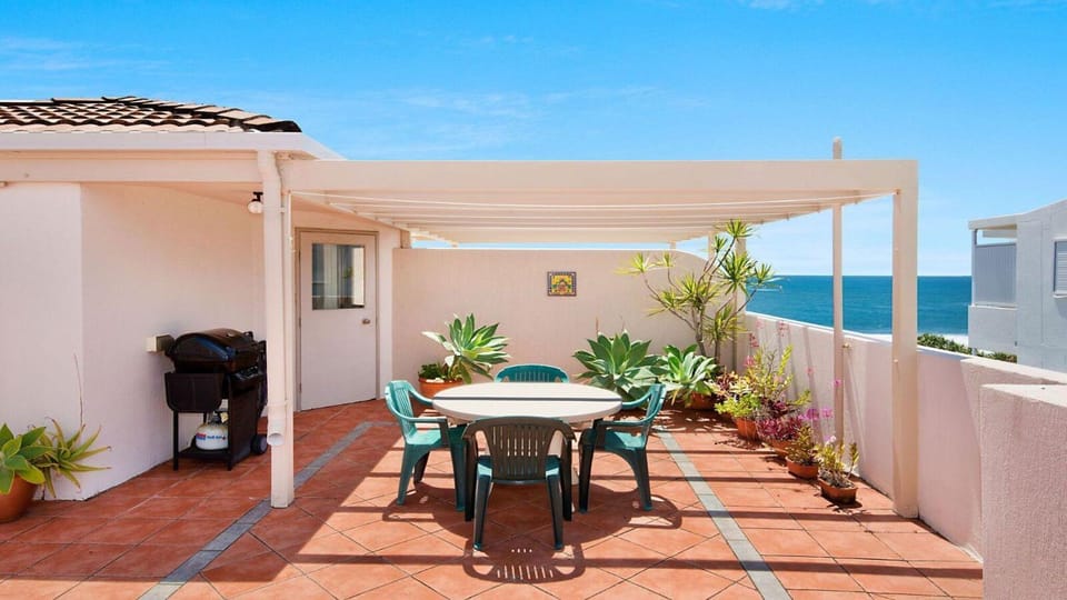Seacrest Unit 3 Moffat Beach QLD House in Sunshine Coast