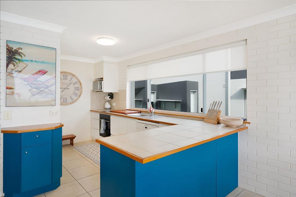 Shipton Lodge unit 3 Moffat Beach QLD House in Sunshine Coast
