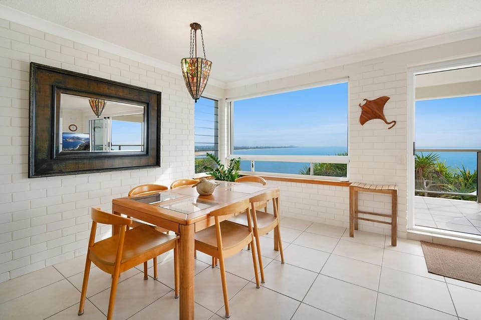 Shipton Lodge unit 3 Moffat Beach QLD House in Sunshine Coast