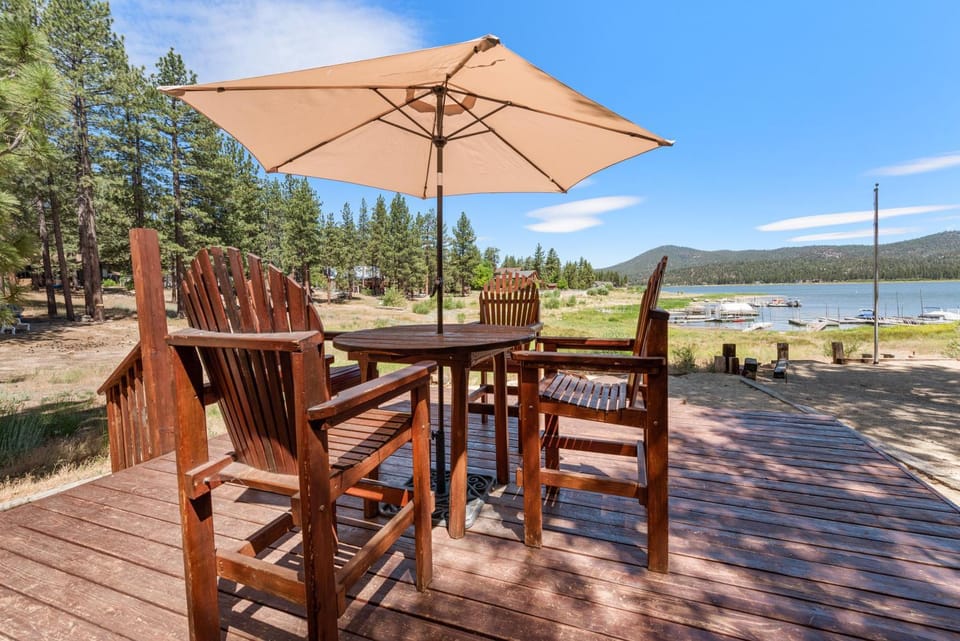 Lakefront Bear Cove - On the Lake House in Big Bear