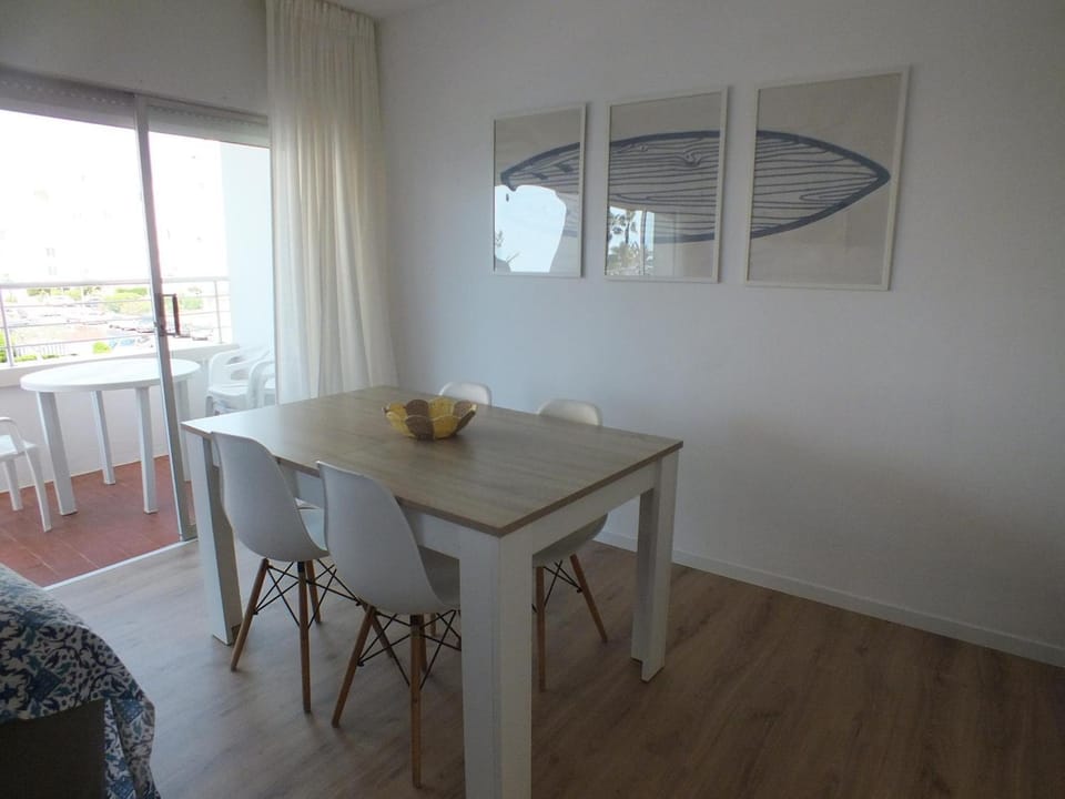 Roses Santa-Margarita: Apt 2 habitaciones, piscina, cerca de la playa - ES-204-17 Apartment in Roses