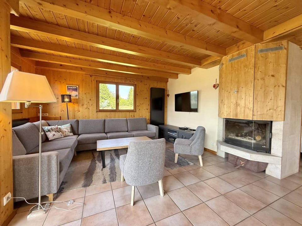 Chalet Cristal - Chalet de charme avec sauna et superbe vue sur le MOnt Charvin et les Aravis MAE-1154 Chalet in Notre-Dame-de-Bellecombe
