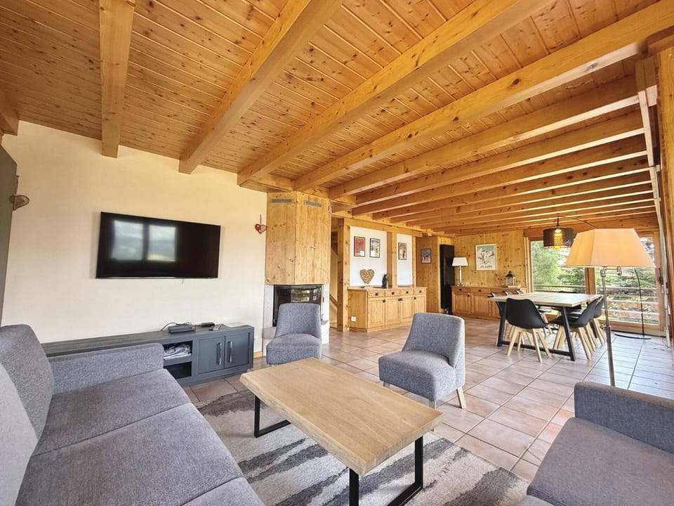 Chalet Cristal - Chalet de charme avec sauna et superbe vue sur le MOnt Charvin et les Aravis MAE-1154 Chalet in Notre-Dame-de-Bellecombe