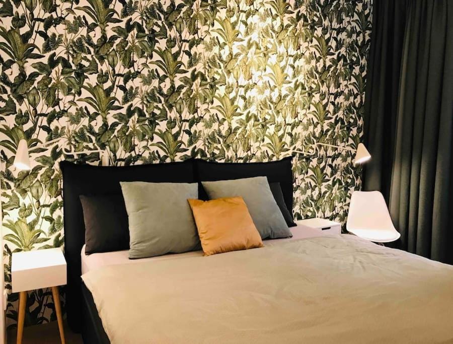 Bed, Bedroom
