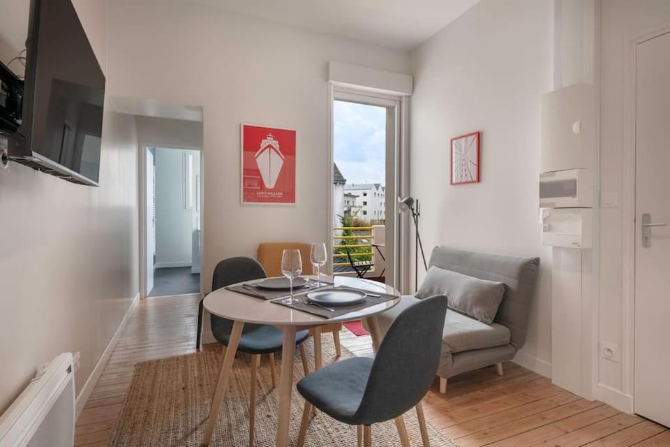 Aristide#2 - T2 calme et lumineux avec Terrasse Apartment in Saint-Nazaire