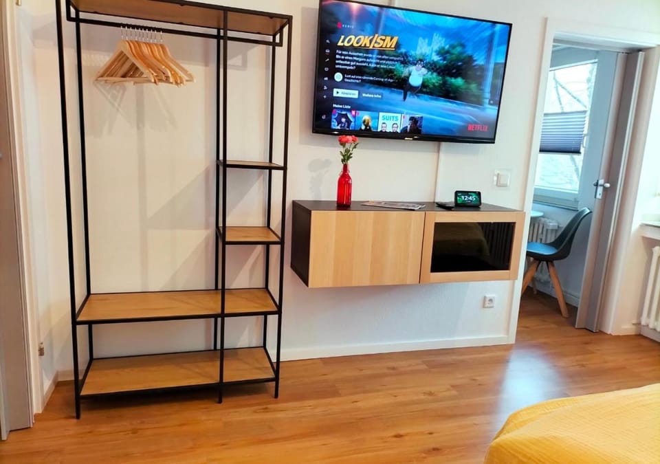 TV and multimedia, Photo of the whole room