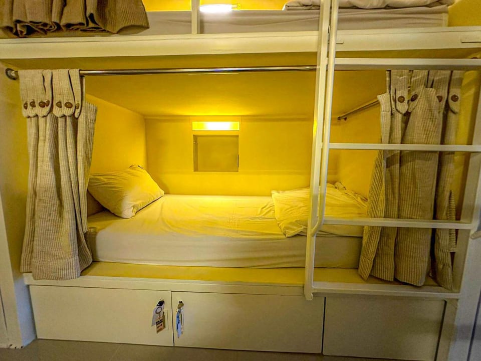 bunk bed