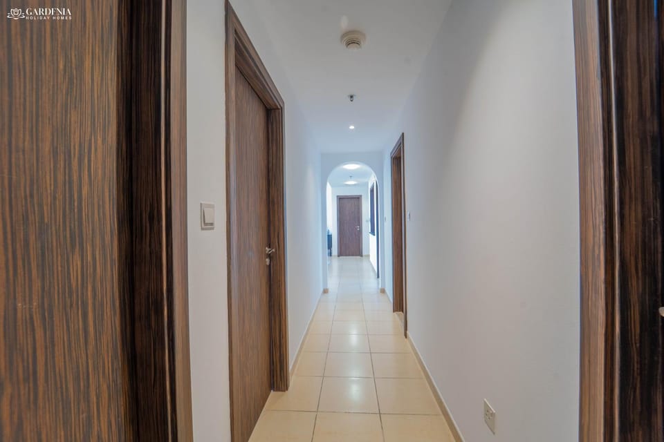 JBR - Shams Suites - Sea & Marina View Walking Distance to The Beach by Gardenia Apartment in Dubai