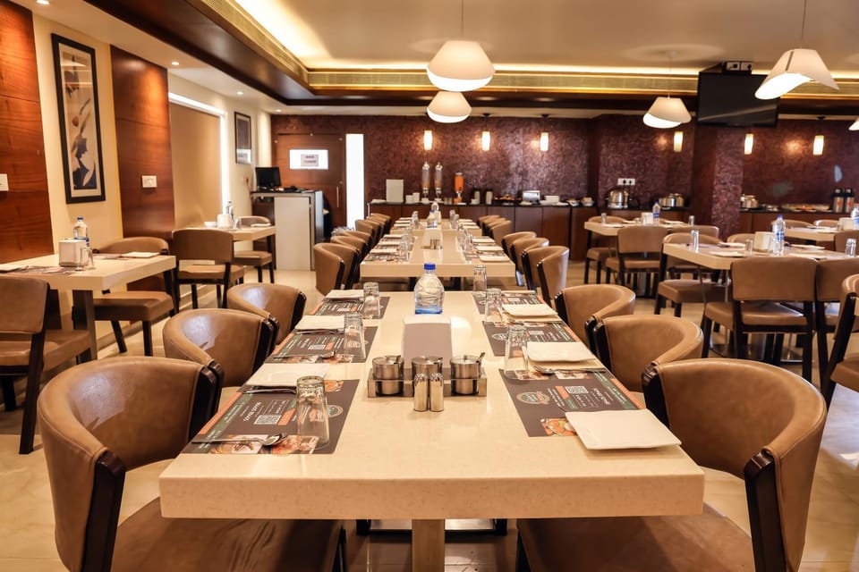 Property building, Restaurant/places to eat