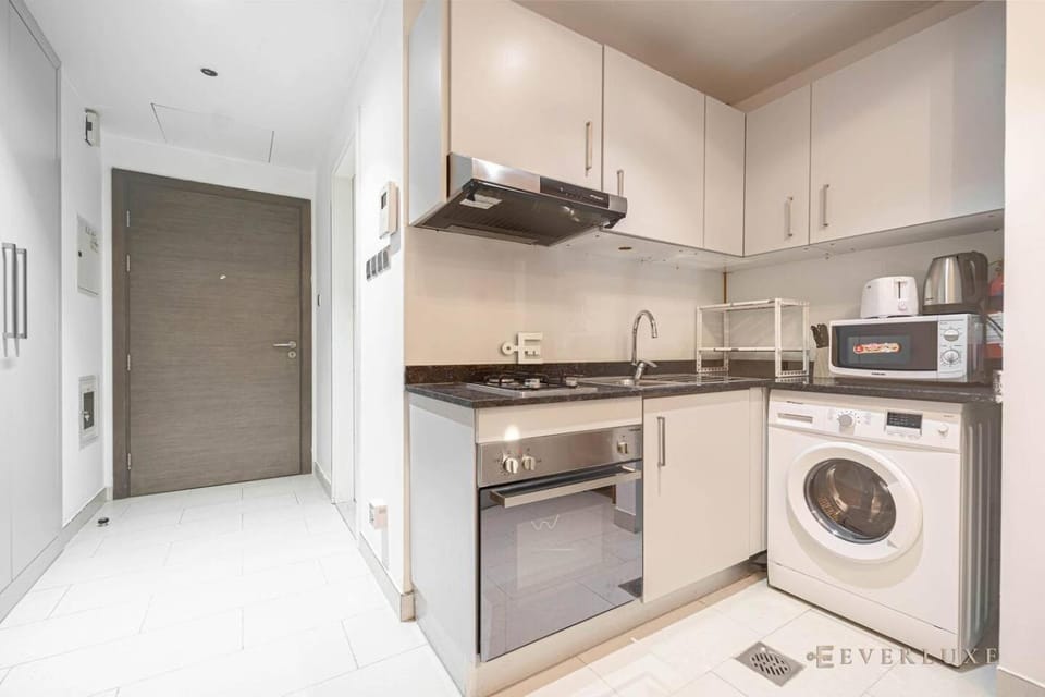 Everluxe Holiday Homes Rental Al Furjan Studio Apartment in Dubai