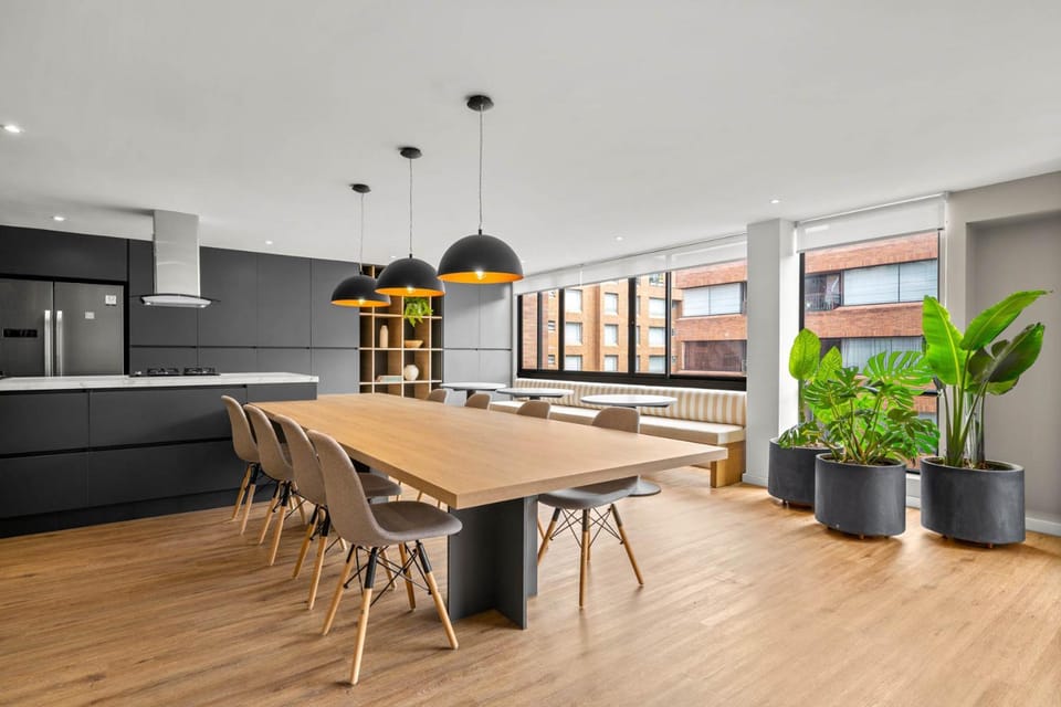 Seating area, Dining area
