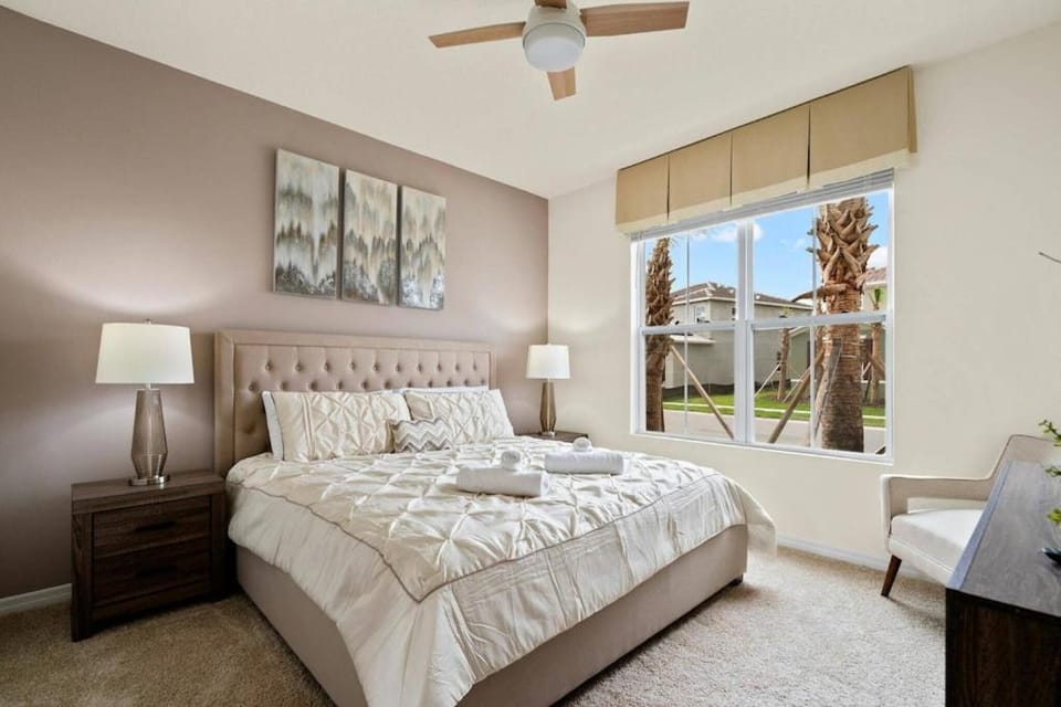 Solterra Resort 7 Bedroom Home with Pool (2207) House in Four Corners