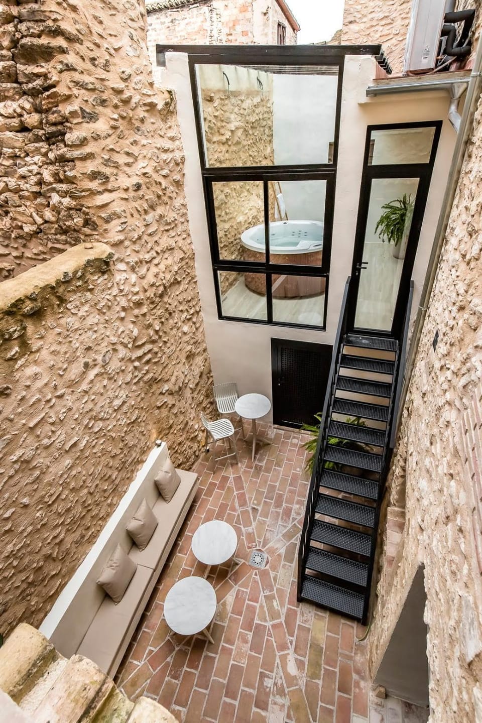 Patio, Hot Tub, Balcony/Terrace, Spa and wellness centre/facilities