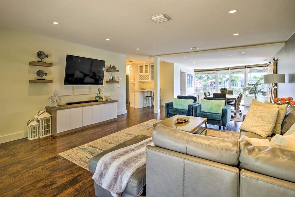 1 Mi to Pompano Beach: Vacation Rental w/ Pool! House in Pompano Beach