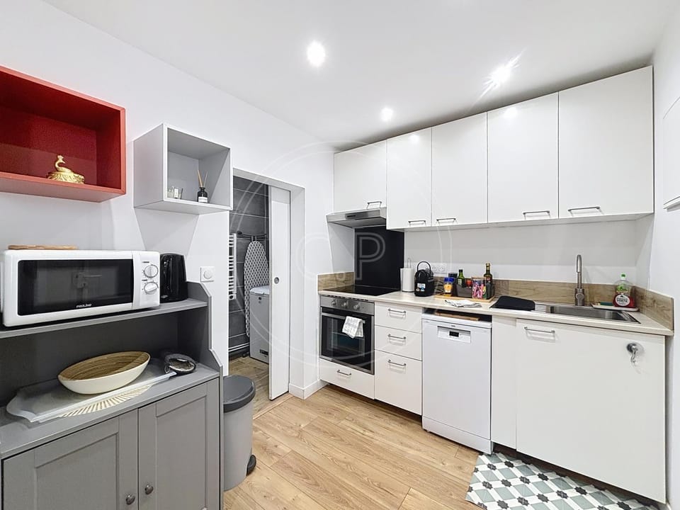 Coffee/tea facilities, dishwasher, oven, pet friendly, stove, toaster