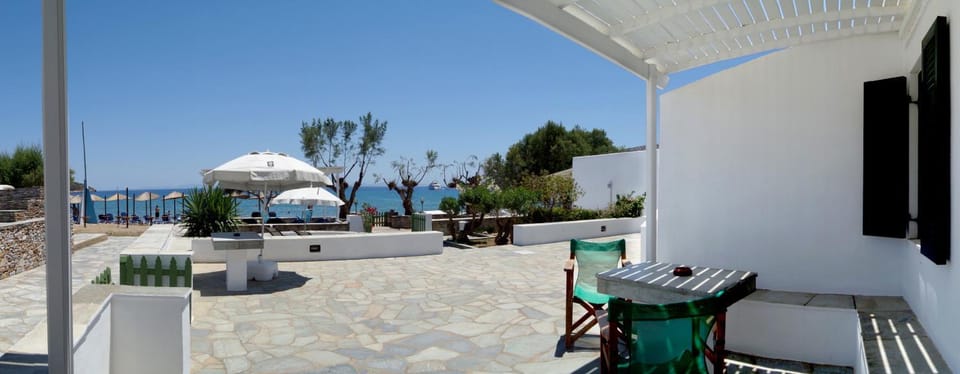 LEANDROS APARTMENTS Apartment hotel in Milos