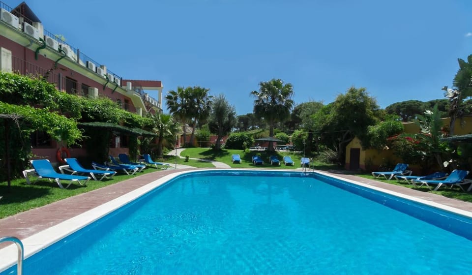 Garden, Swimming pool