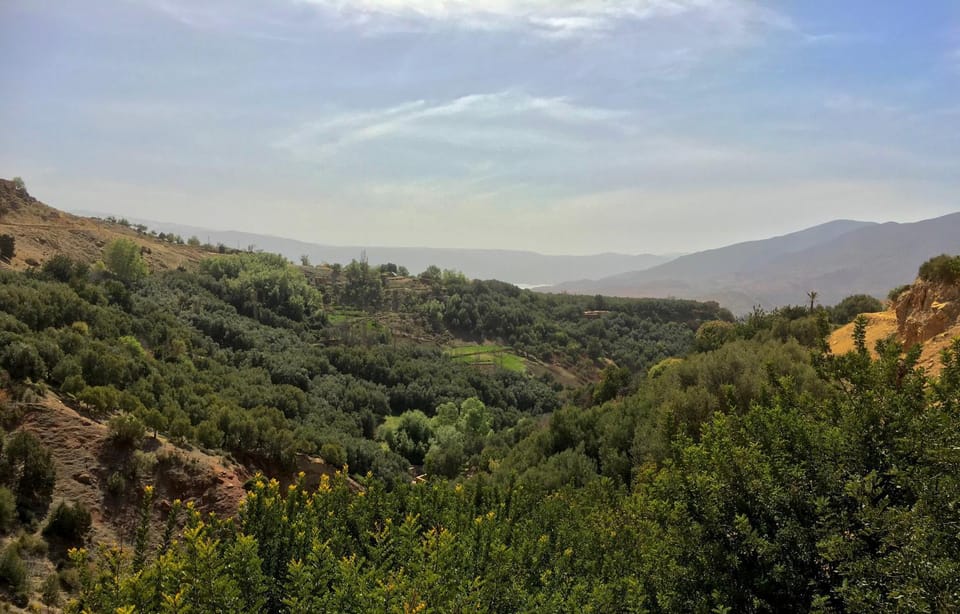 Nearby landmark, Day, Natural landscape, Mountain view