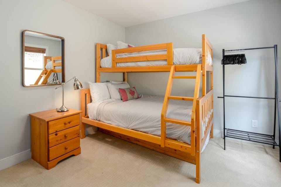 bunk bed