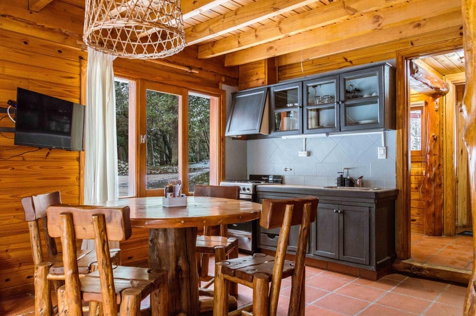 TV and multimedia, Kitchen or kitchenette, Dining area