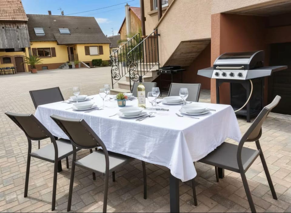 Patio, BBQ facilities