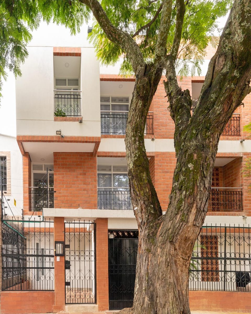 Property building, Balcony/Terrace