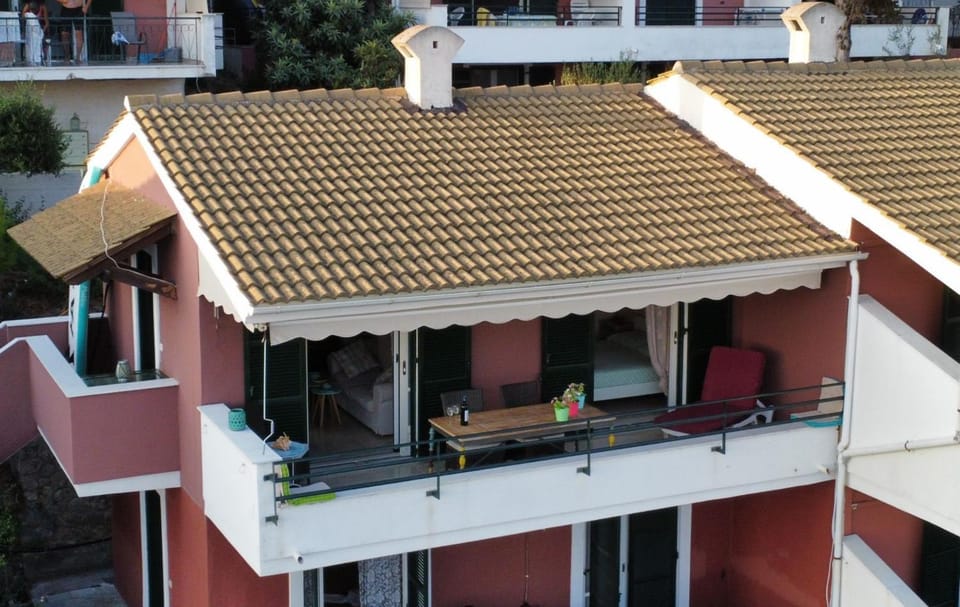 Property building, Sea view
