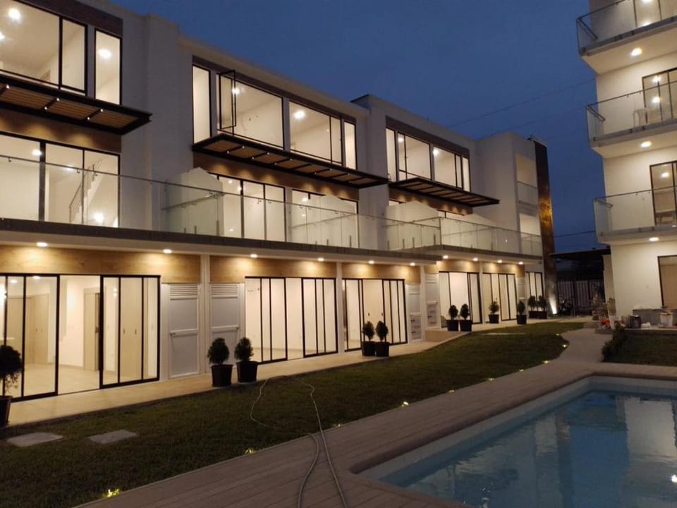 Property building, Pool view, Swimming pool