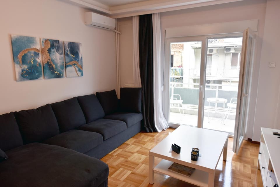 Balcony/Terrace, Living room