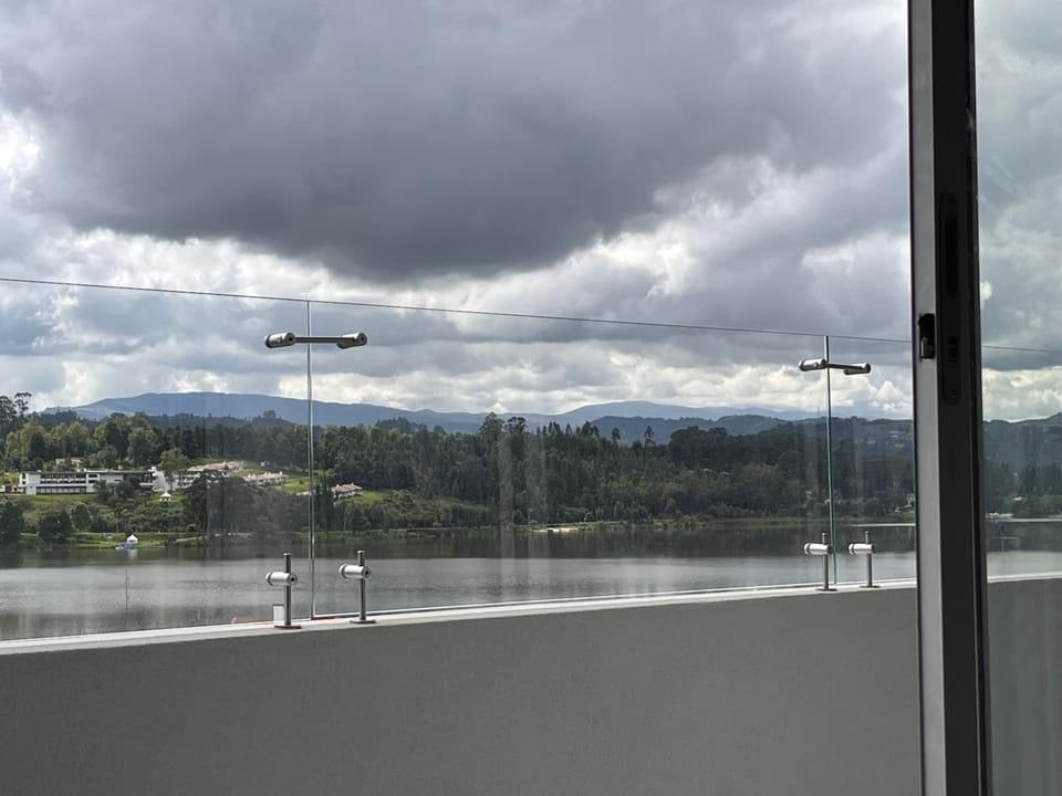 Increible vista al lago Apartment in Paipa
