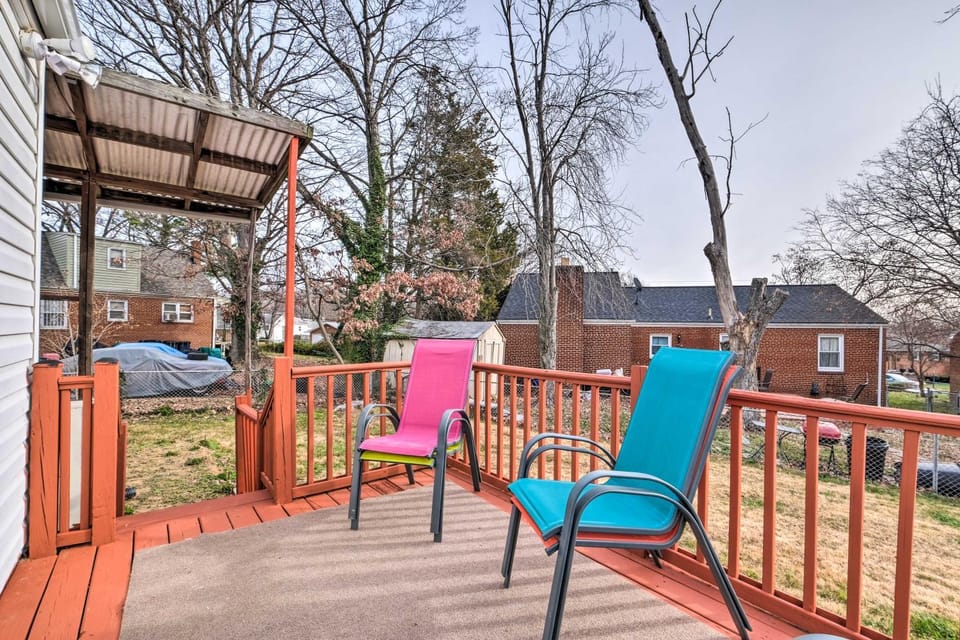 Pet-Friendly Home < 6 Mi to National Mall! House in District of Columbia