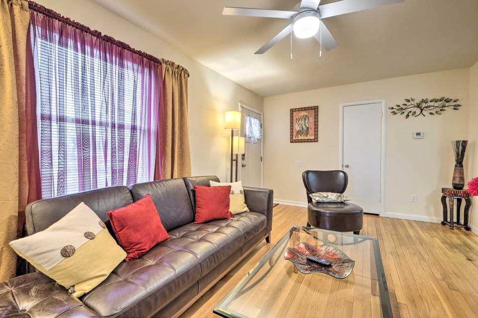 Pet-Friendly Home < 6 Mi to National Mall! House in District of Columbia