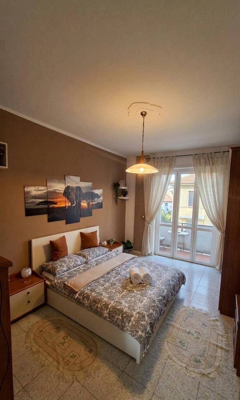 Intero appartamento luminoso e accogliente ! Apartment in Turin