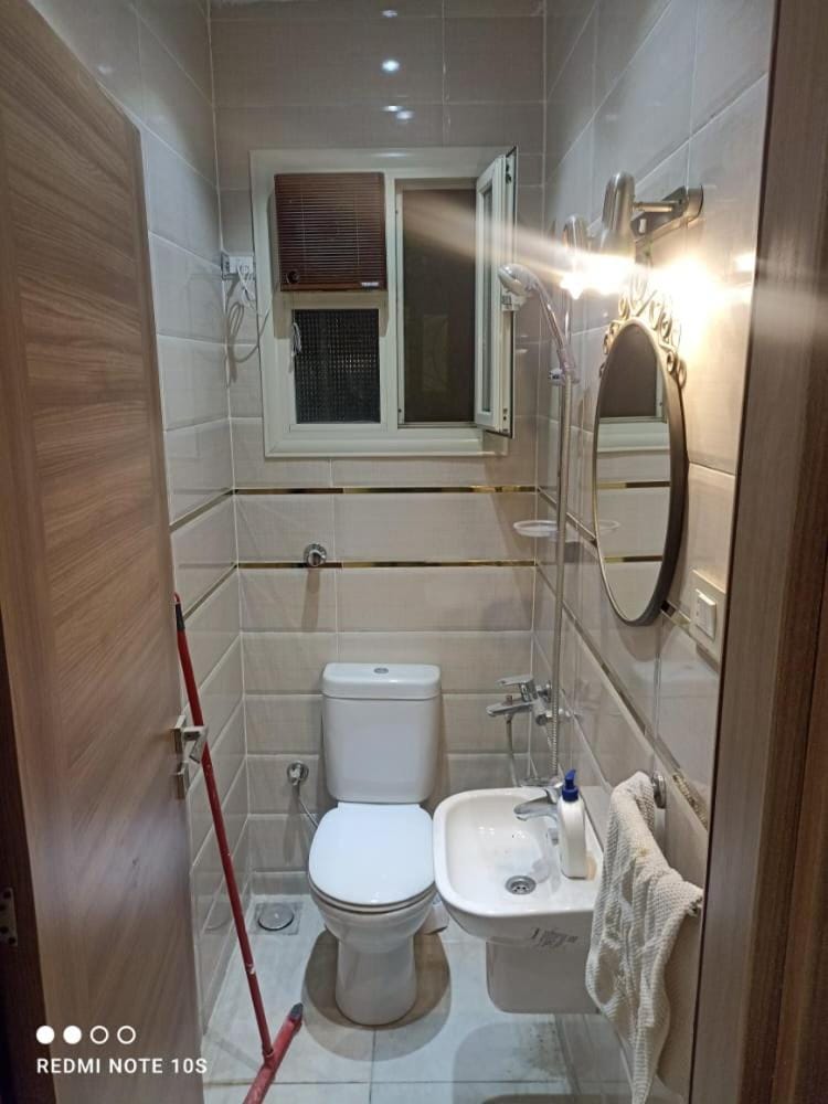 شقة مفروش ٣ غرف و٢ حمام سرايات المعادى Apartment in Cairo Governorate