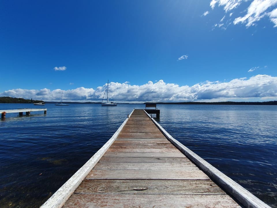 Kabine Waterfront Lakehouse in Sunshine House in Lake Macquarie