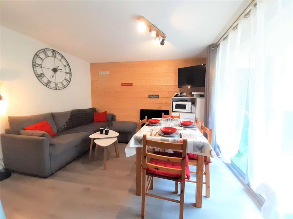 T3 6 pers à St-Lary-Soulan avec balcon, wifi et parking - FR-1-457-318 Apartment in Saint-Lary-Soulan
