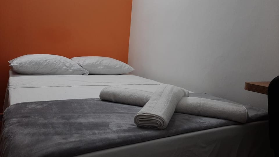 PRIMAVERA LIVING Bed and Breakfast in Medellin