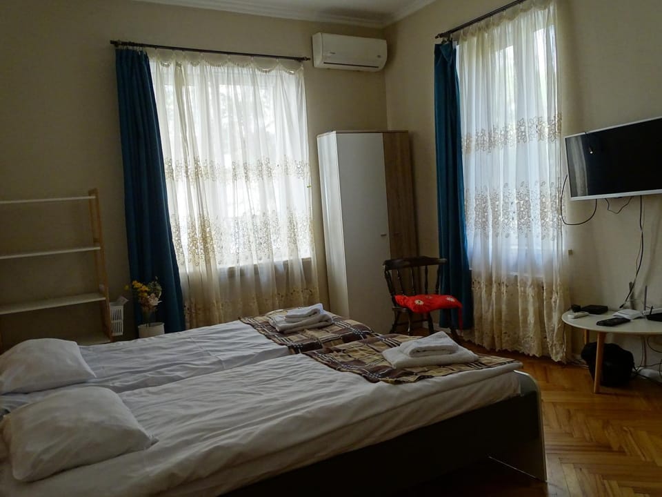 Bed, TV and multimedia, internet, internet, locker, towels, wardrobe, air conditioner