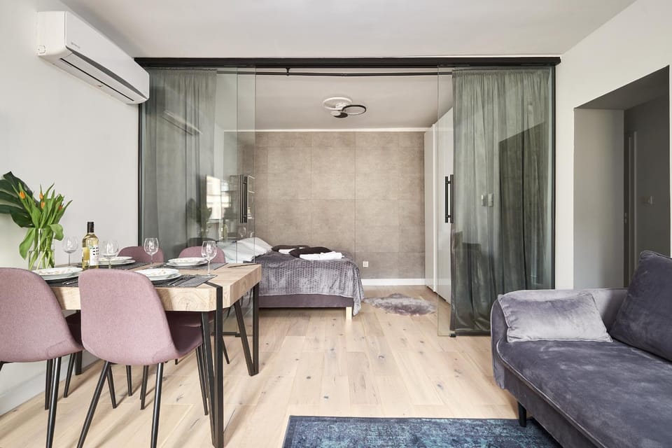 Bed, Living room, Dining area, Bedroom, air conditioner