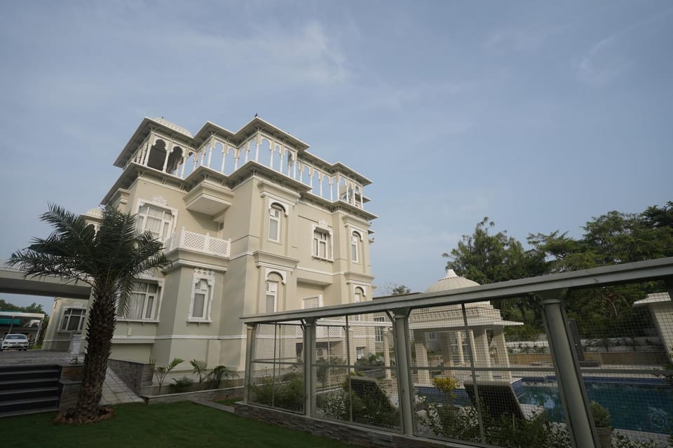 Property building, Day