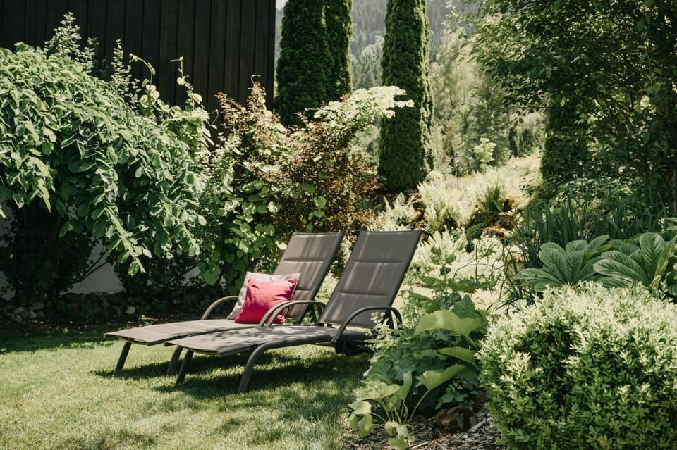Spring, Day, Natural landscape, Garden, Garden view, sunbed