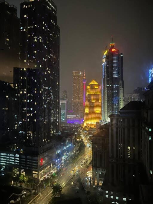 Luxury Scarletz Suite KLCC Apartment in Federal Territory of Kuala Lumpur