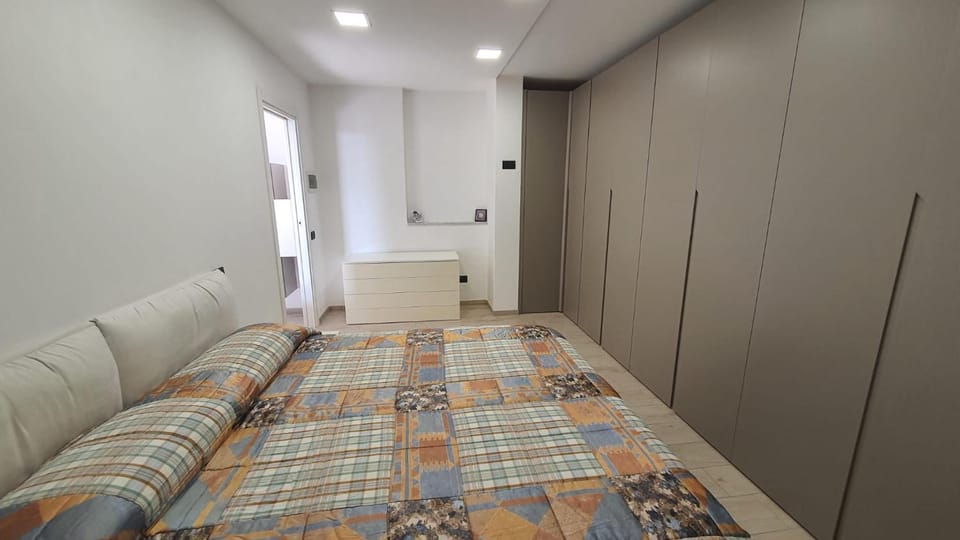 Bed, Bedroom, wardrobe