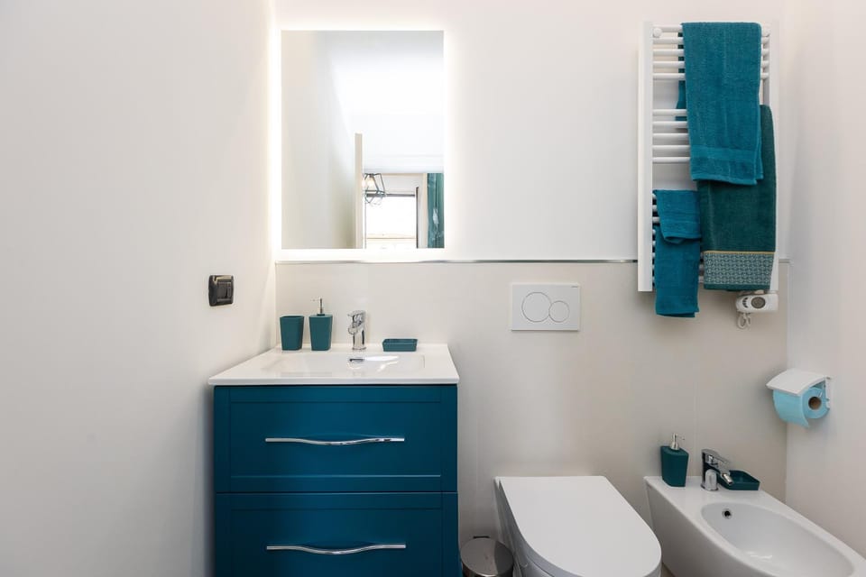 Toilet, Bathroom