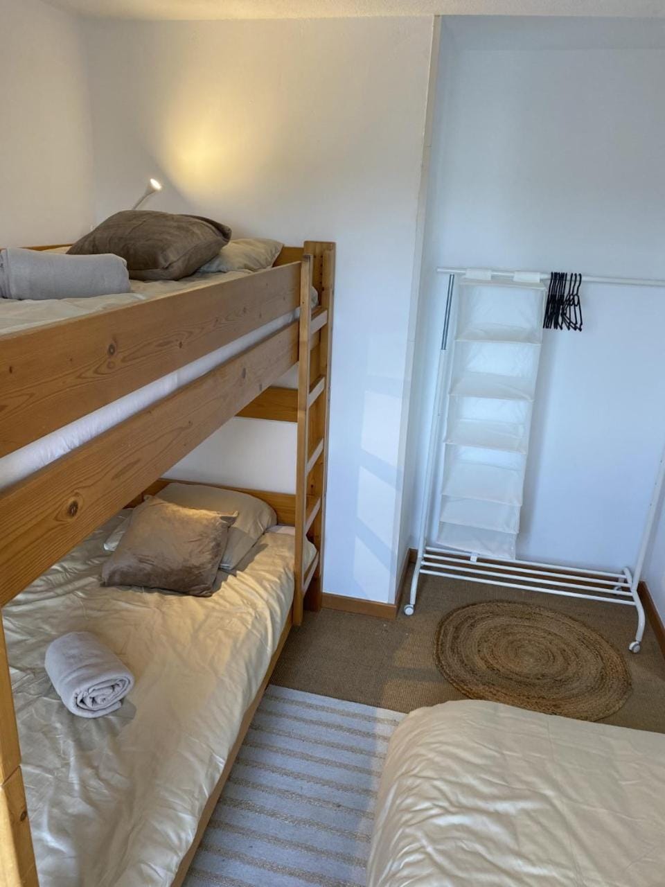 Bed, Bedroom, bunk bed