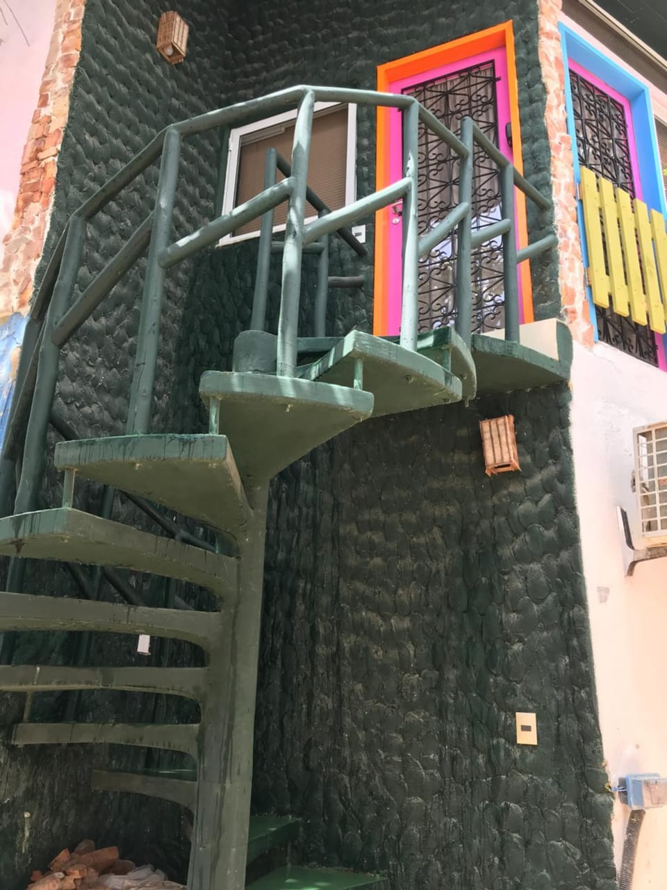 Facade/entrance