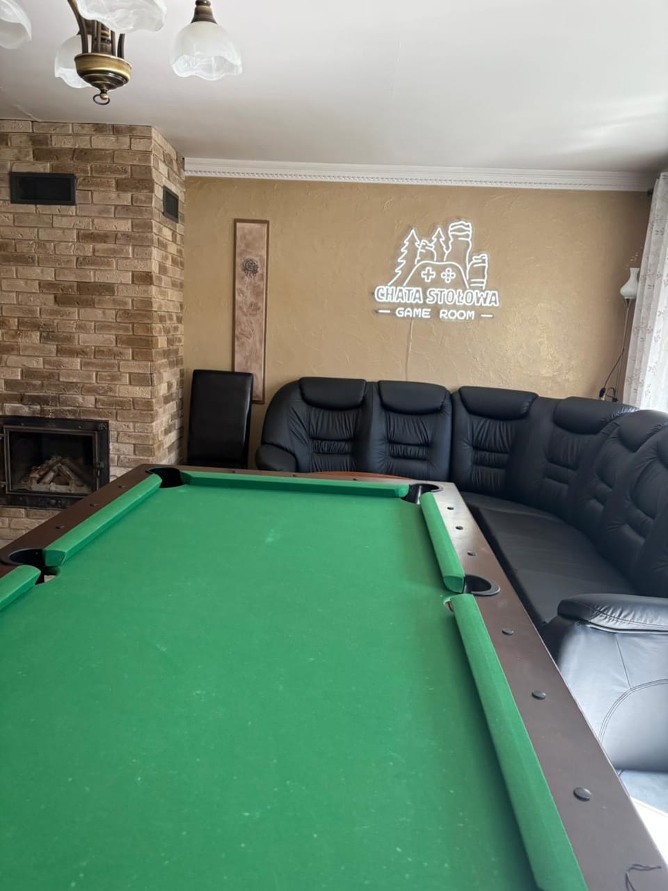 Chata Stołowa - Game Room - Bilard, SimRacing, Arcade Villa in Lower Silesian Voivodeship